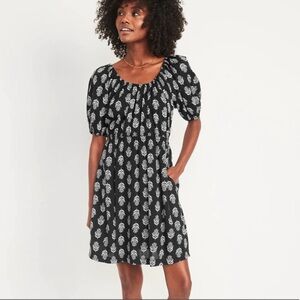 Old navy NWT black & white floral dress back cutout M